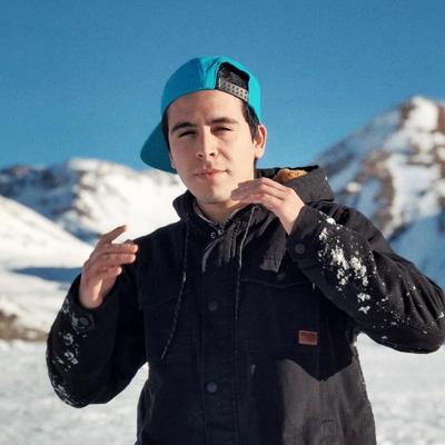Omar Olivares's avatar