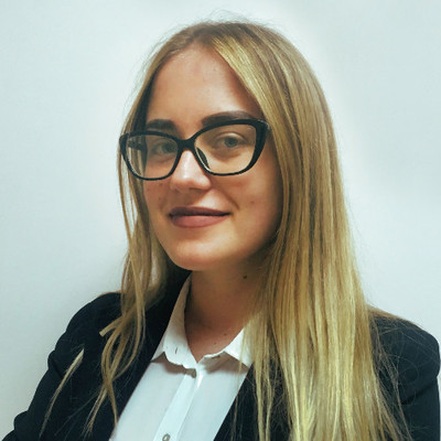 Julia Bondar's avatar