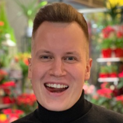 LakeVentures's avatar