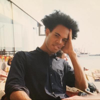 Oivvio Polite's avatar