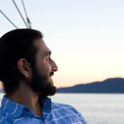 Dhruv Raturi's avatar