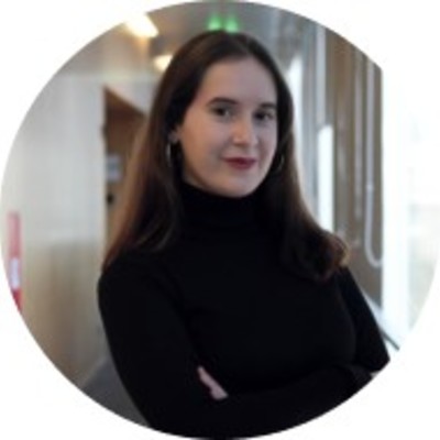 Priscila Correia's avatar