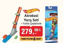 Hot Wheels Akrobasi Yarış Seti image
