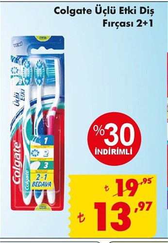 Colgate Üçlü Etki Diş Fırçası 2+1 image