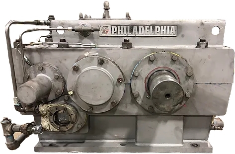 What are the common methods used to sample gearbox oil for analysis?