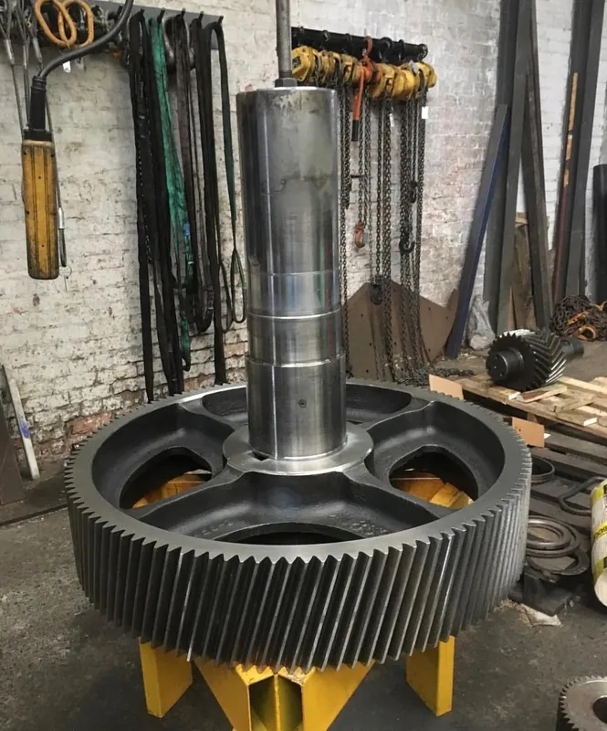 What are some common challenges faced when aligning pump shafts and how can they be overcome?