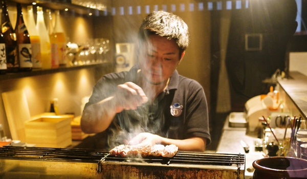 関西初の会員制焼き鳥屋が、3,000人のファンを集めた理由～熊の焼鳥