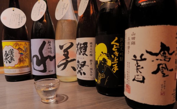 日本酒輸出額が13年連続で過去最高を更新。輸出に関わる免許と輸出方法