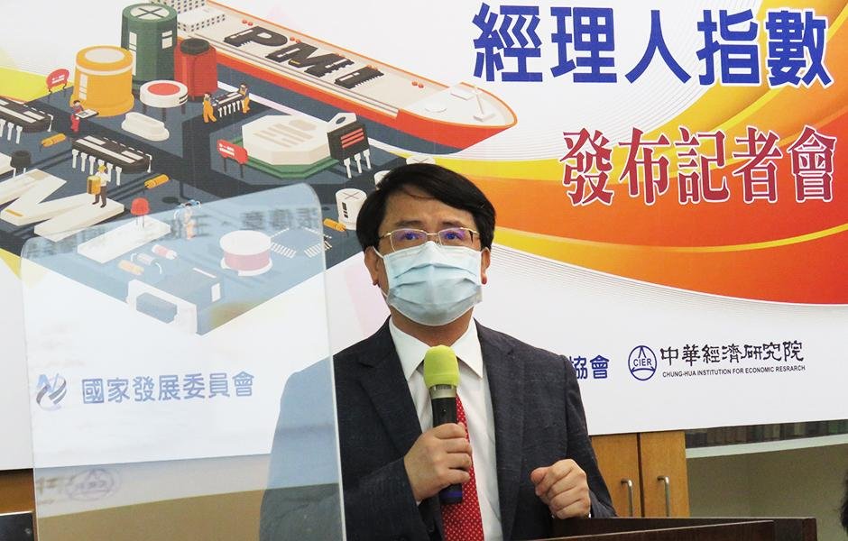 營建業未來半年轉緊縮 張傳章：買預售要小心建商風險