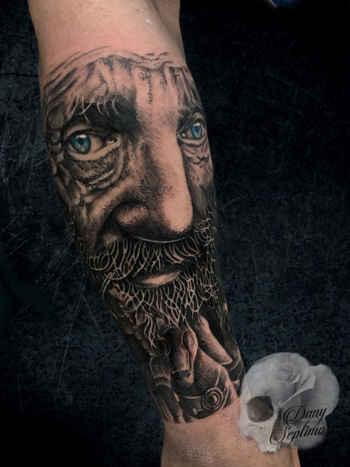 b570f159-14ec-439f-bc94-7d4fd4f84bd8