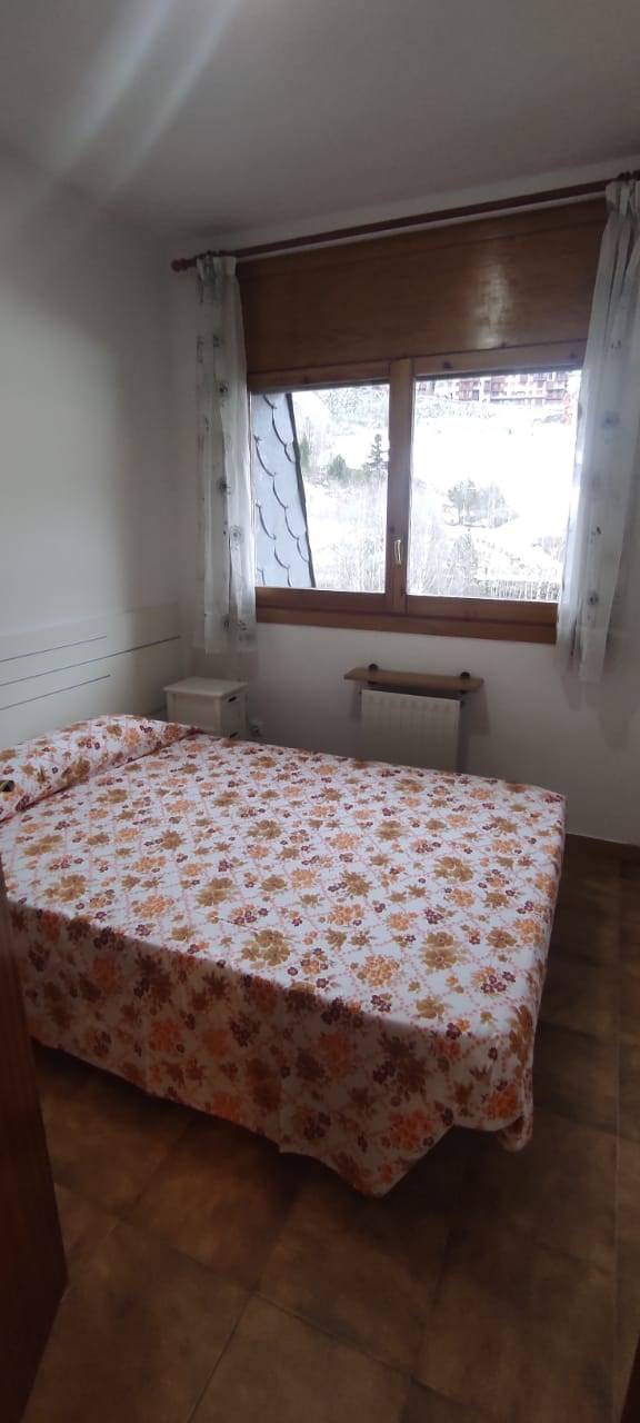 Alquilar Standard en Incles