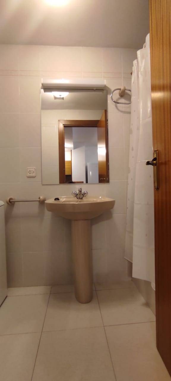 Alquilar Standard en Incles