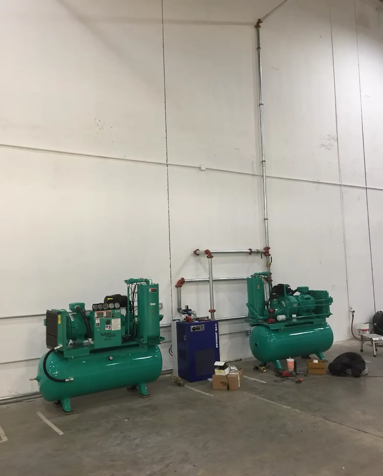 Professional compressed air system installation
