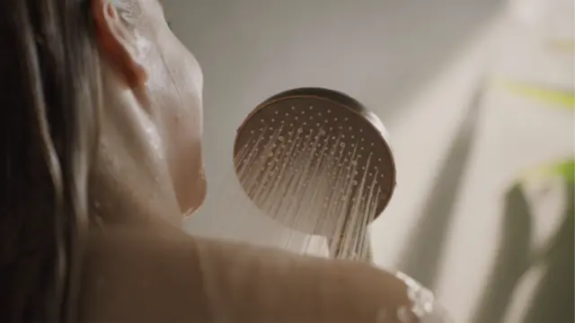 Aurelia hand shower brushed bronze video_3