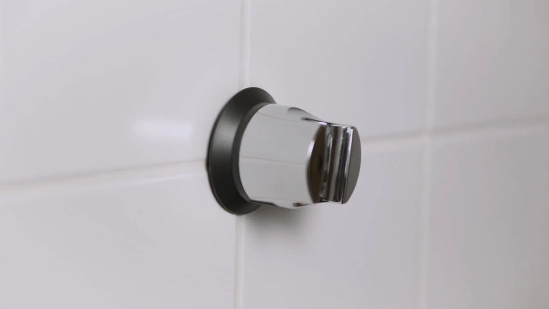 Oras Signa - Changing batteries - Hand shower holder