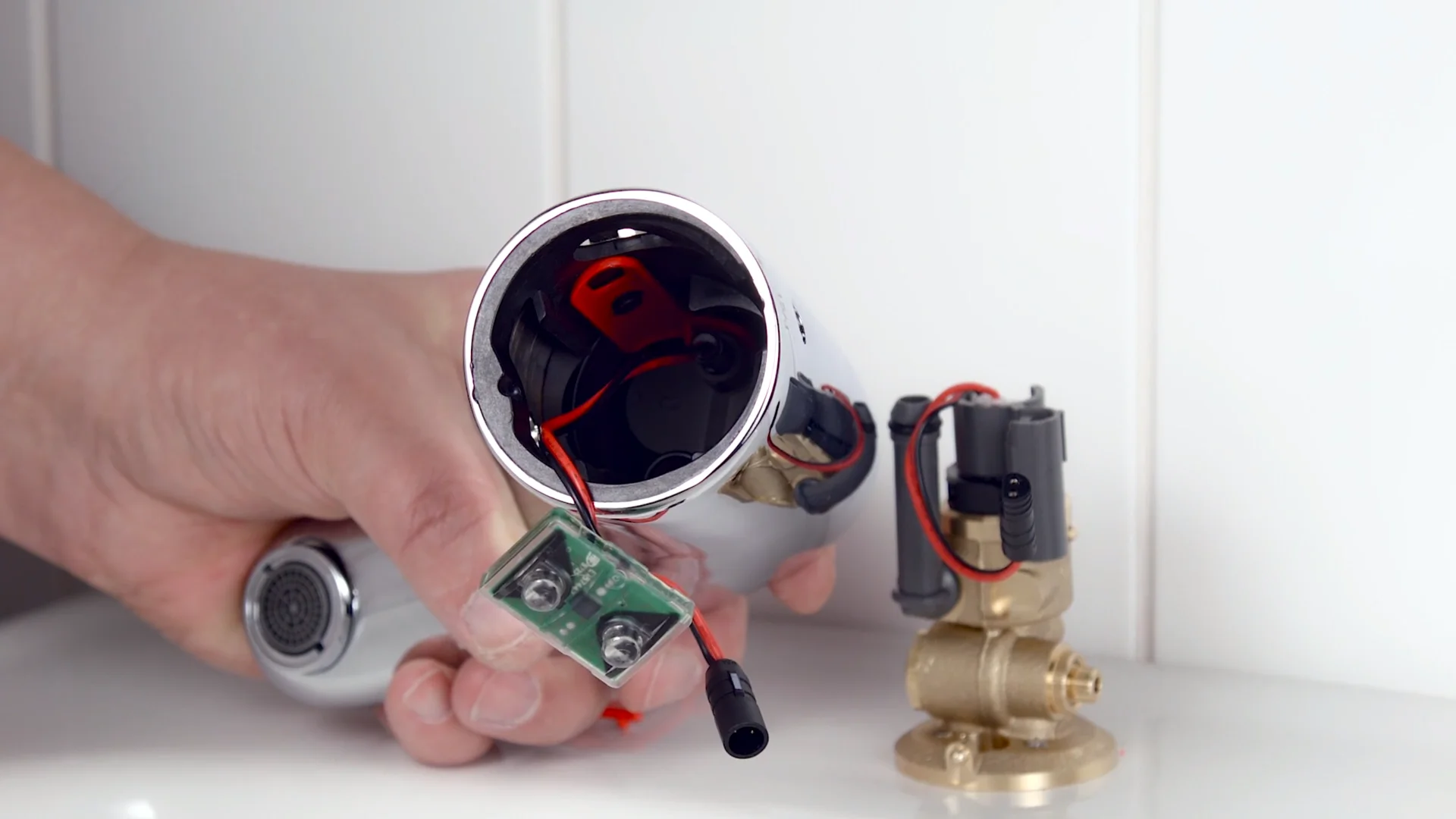 Oras Electra 6250F - Changing sensor