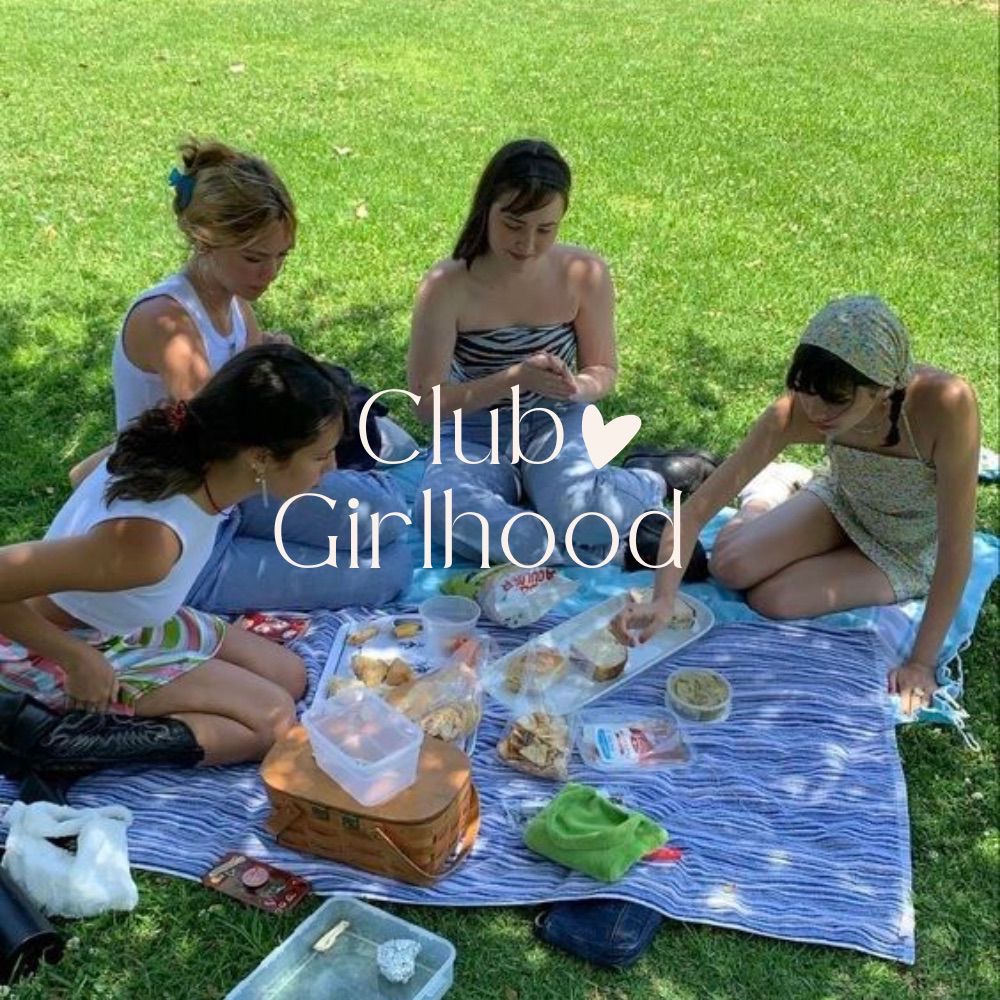 Club Girlhood y Libreria el Barco de Papel