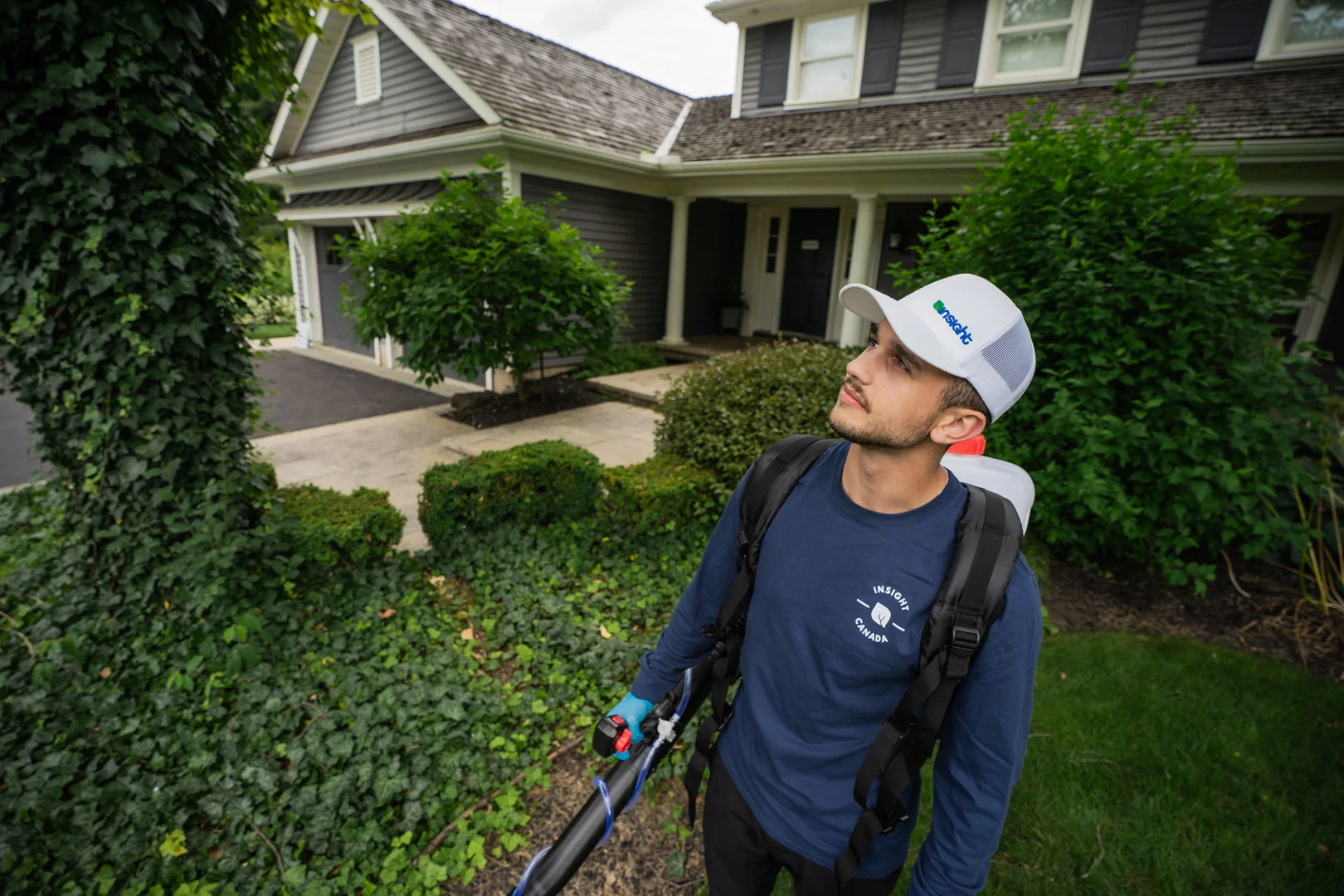 Pest control technician in Saint John