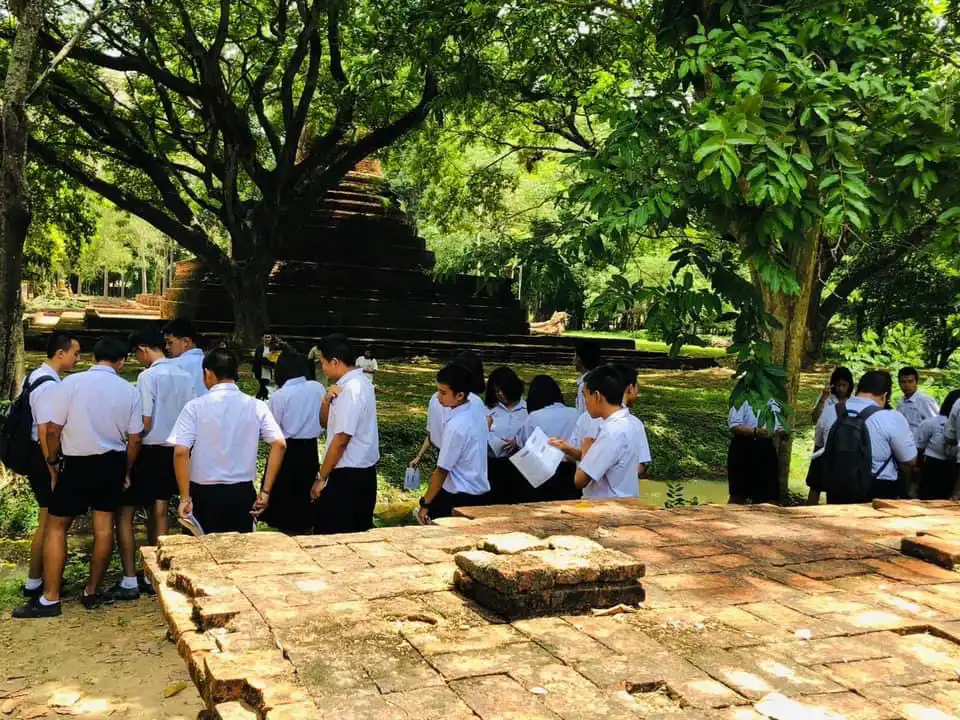 ภาพประกอบไอเดีย “ผ่านตาอย่างจดจำ” - นักสืบน้อยย้อนรอยประวัติศาสตร์