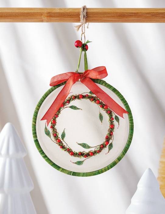 Christmas Wreath - TDCC Kit - Inspirations Studios