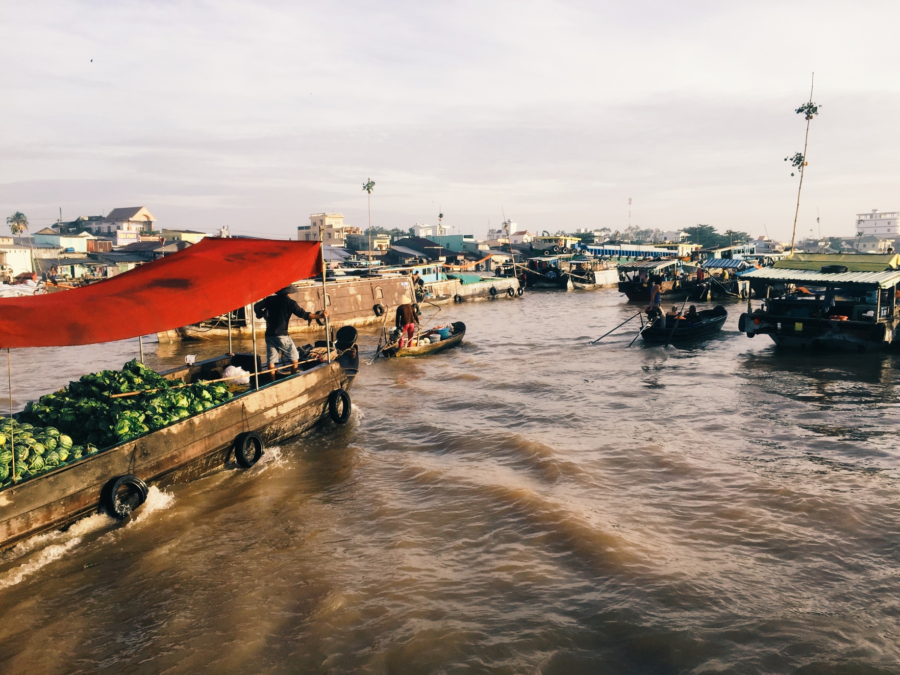 Cai Rang floating market