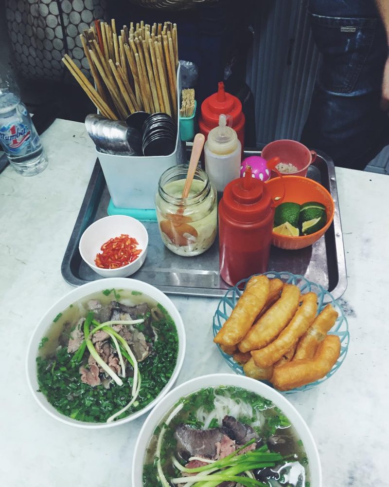 A complete guide of 10 restaurants that sell best Pho in Hanoi