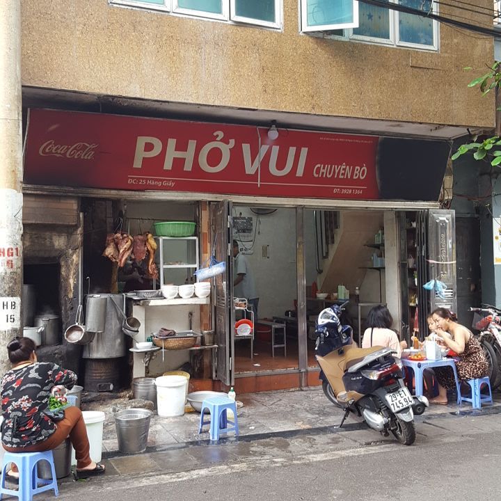 A complete guide of 10 restaurants that sell best Pho in Hanoi