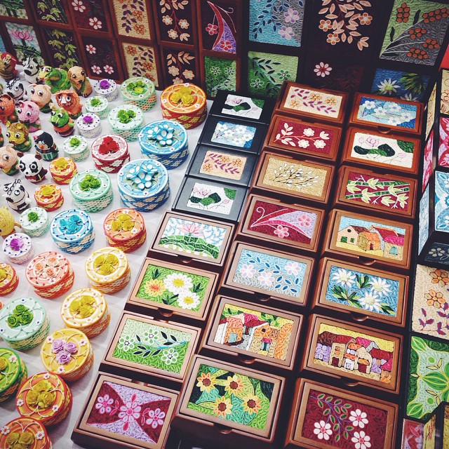 handicraft night market