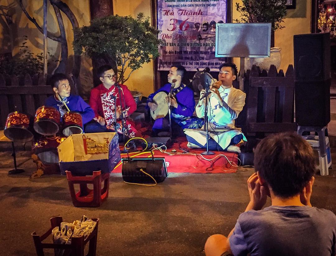 hanoi night market