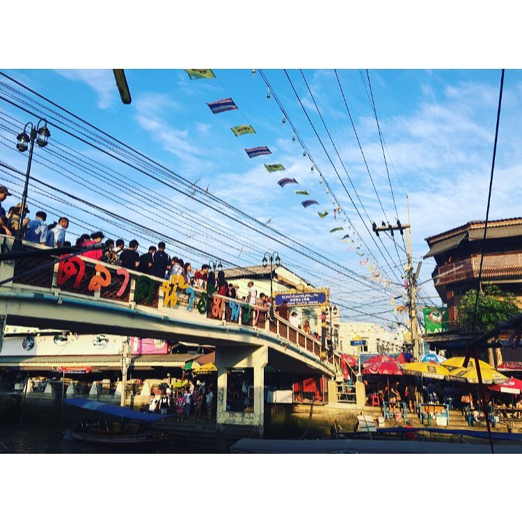 amphawa floating market