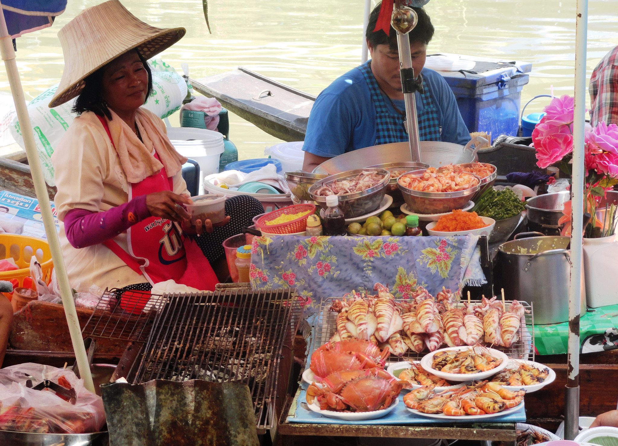 amphawa floating market