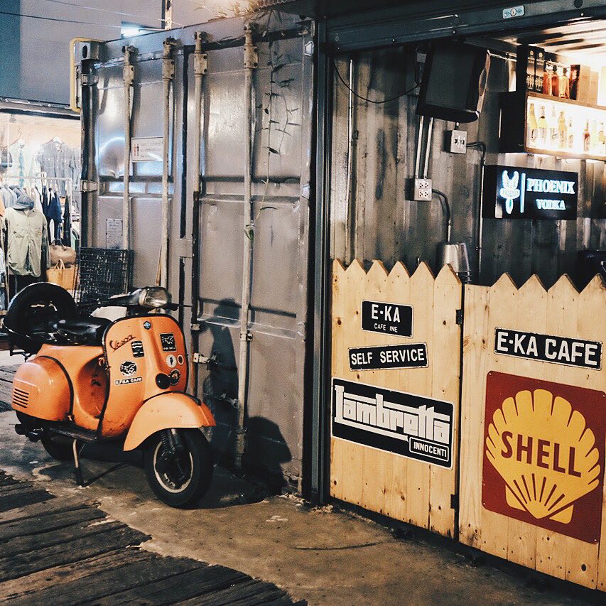 bangkok train market