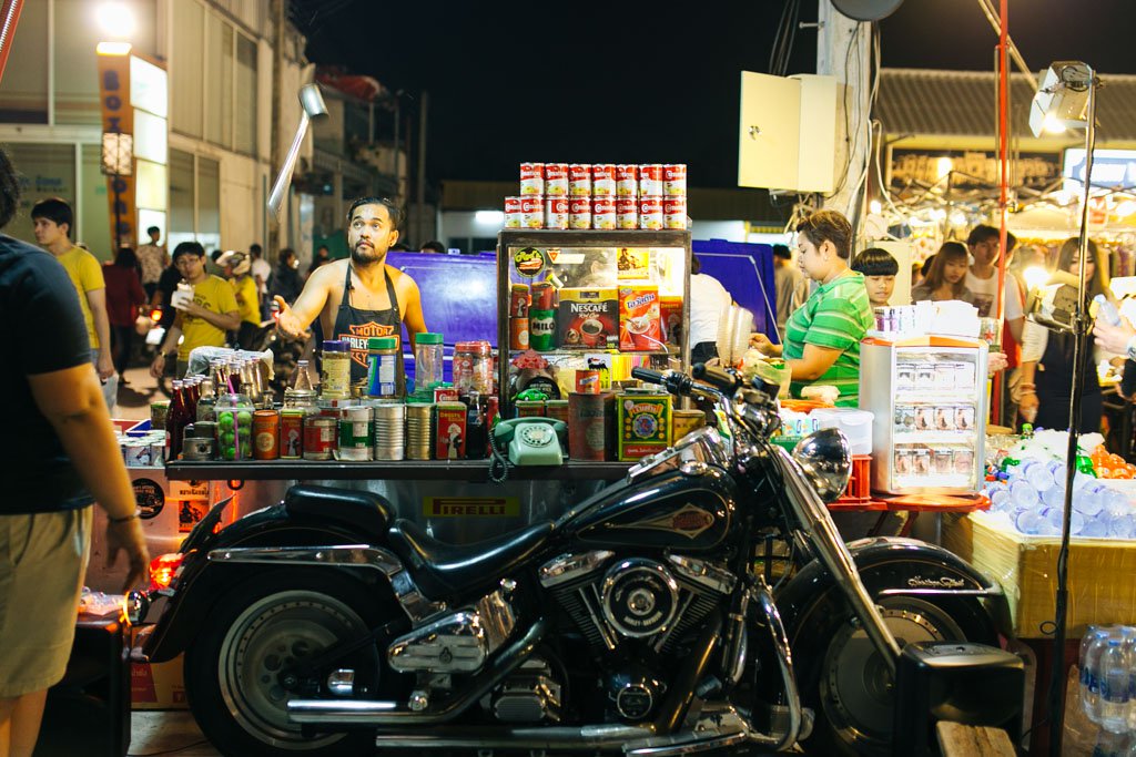 bangkok train market