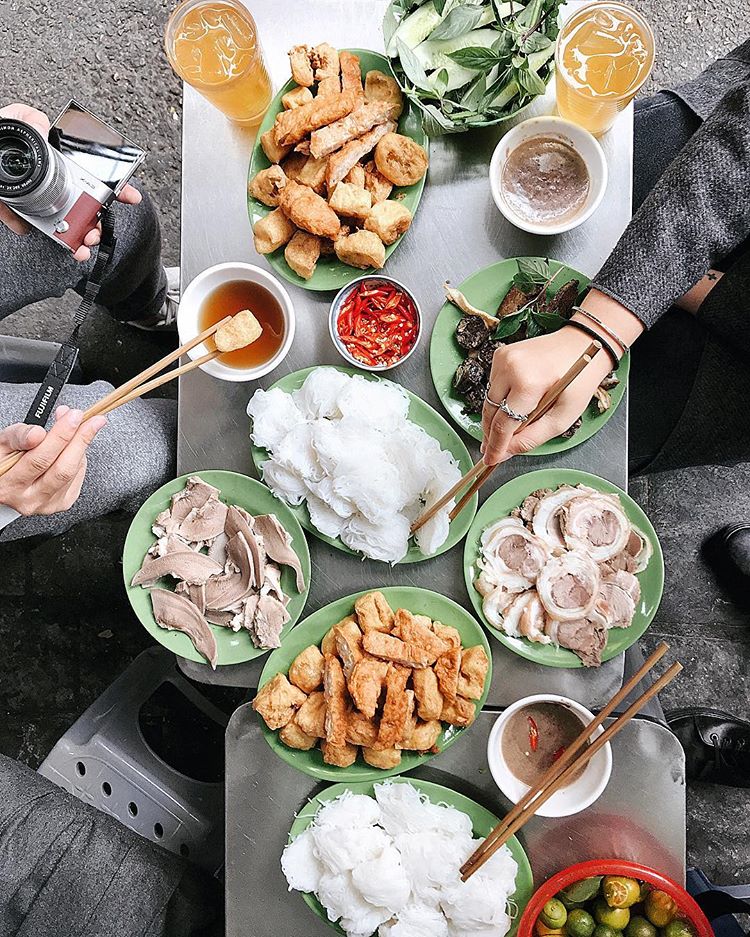 Hanoi street food tour 