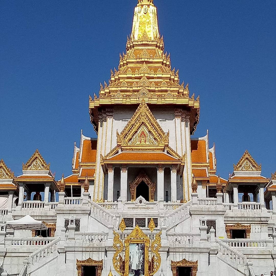 Wat Traimit 2 day in Bangkok 