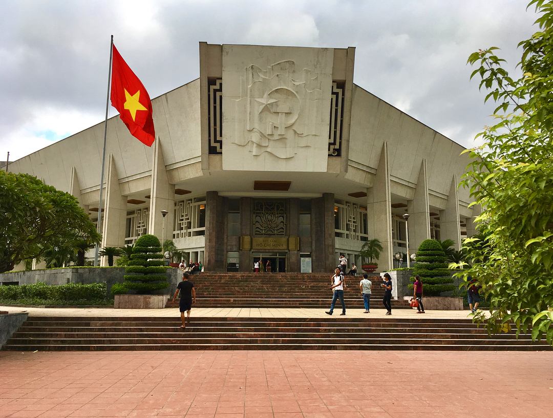 Guide to Ho Chi Minh Mausoleum