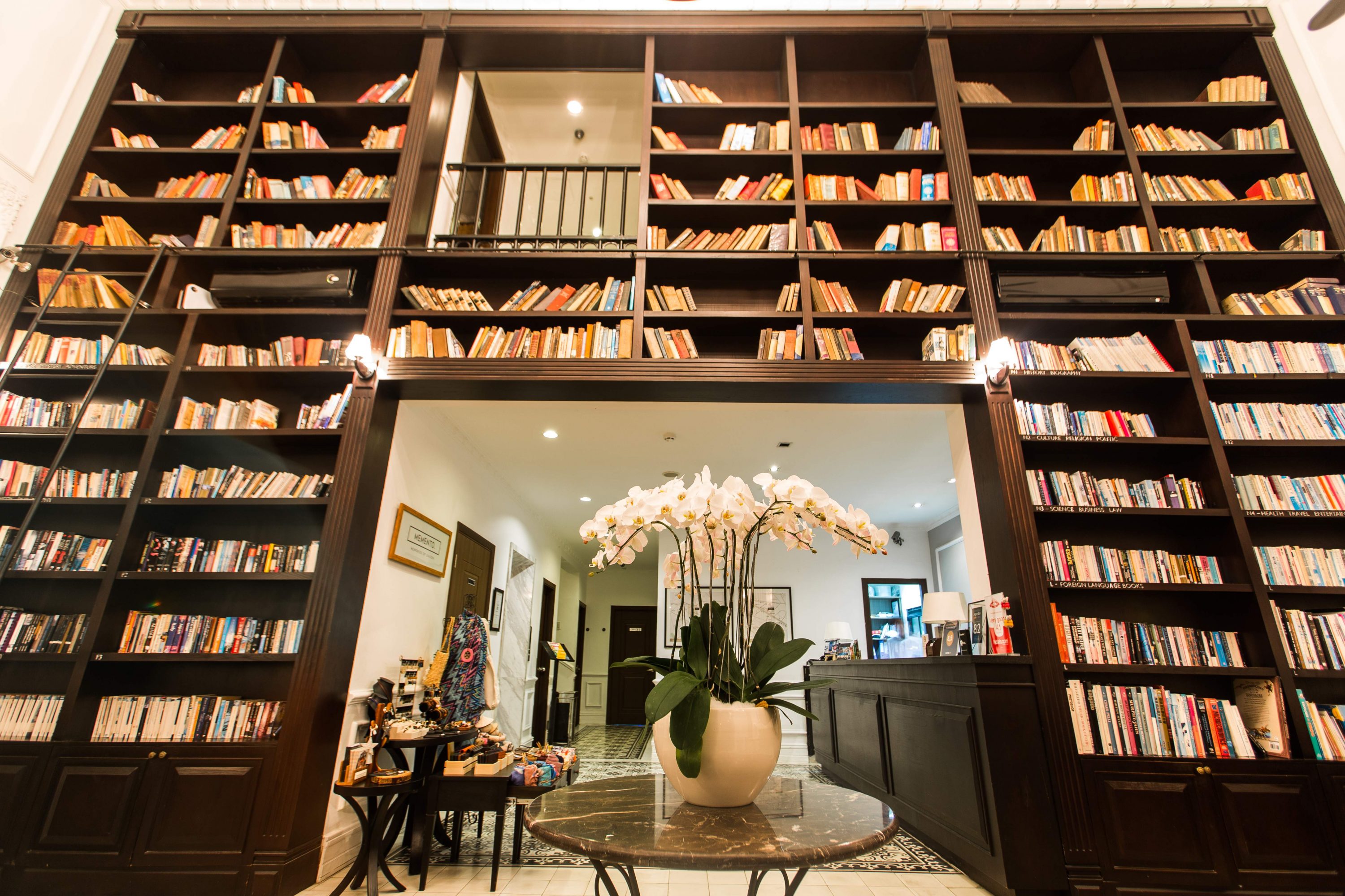 the alcove library hotel