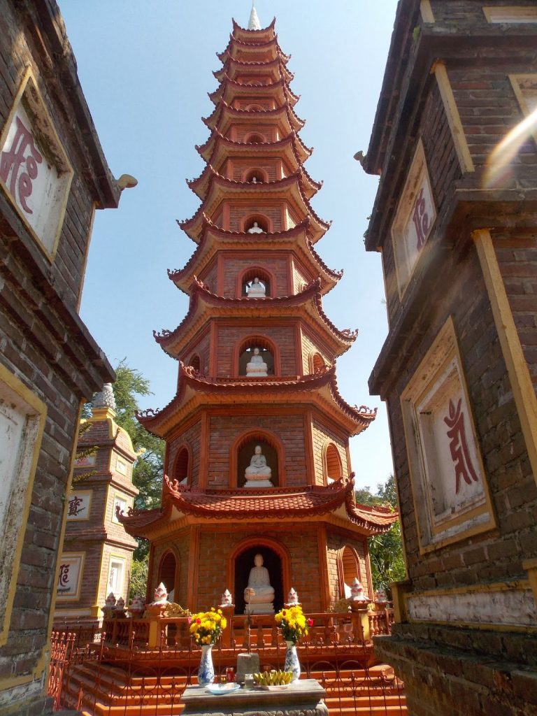 Bach Ma Temple 밧마 사원