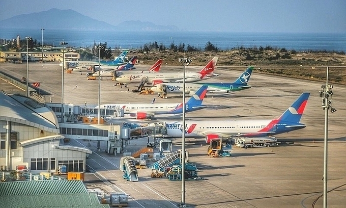 Cam Ranh airport to open second runway next week - VnExpress ...