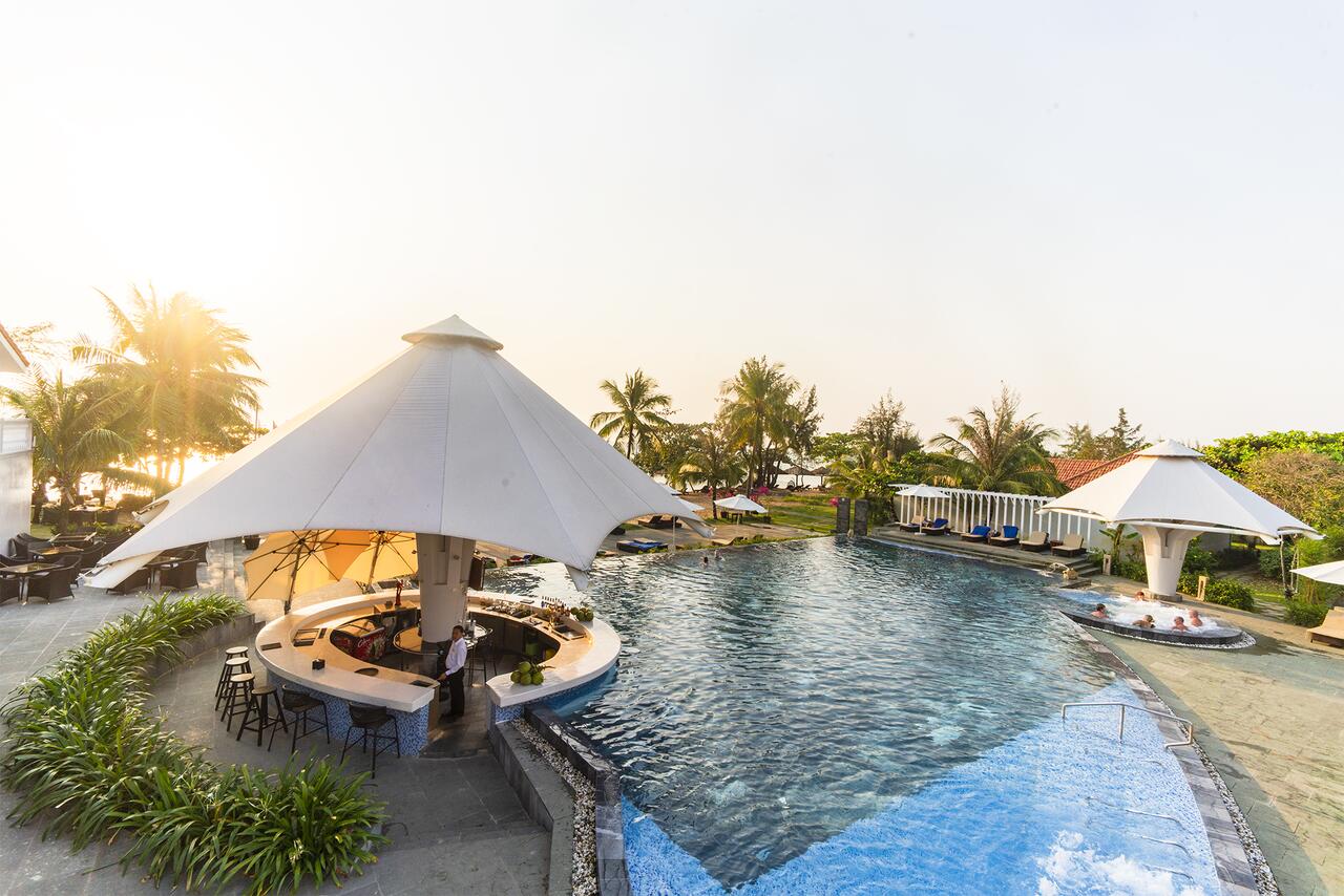 The swimming pool at or close to Mercury Phu Quoc Resort & Villas