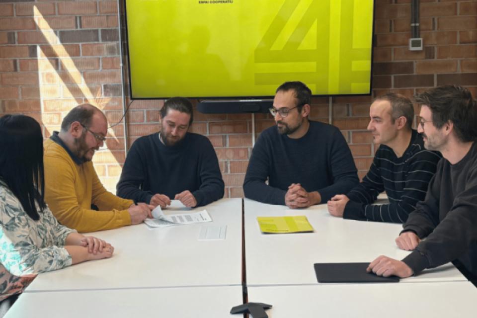 Neix ESSIA, la primera IA de l’Economia Social i Solidària