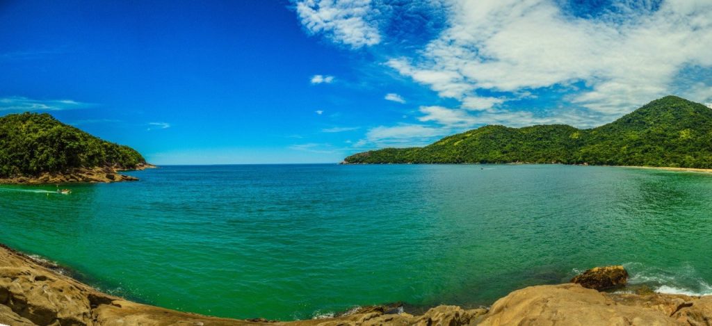 Foto do oceano de Paraty