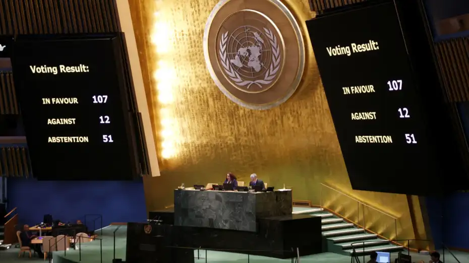 Tela de votação da Assembleia Geral das Nações Unidas, na sede da ONU em Nova York. | Crédito: Leonardo Munoz / AFP