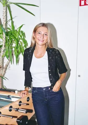 julia.renz@edu.gbssg.ch