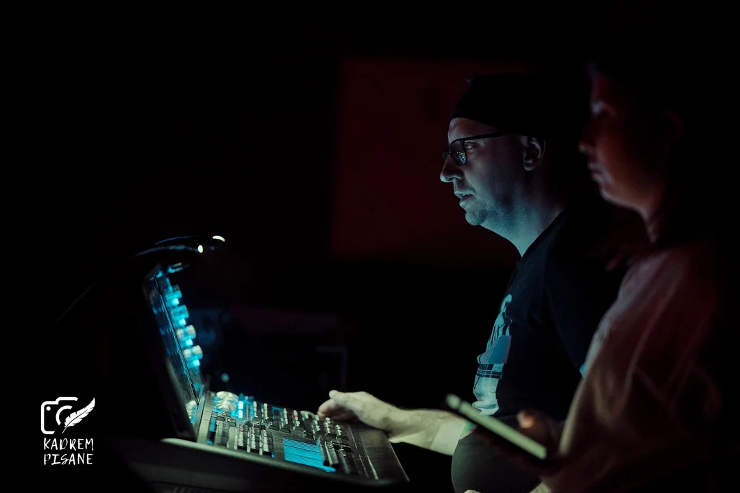 Pierwsza premiera 2026 w Teatrze RAZY DWA: „Więzień wspomnień”