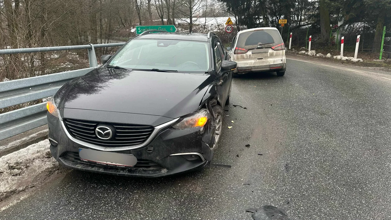 Chocieszów - kolizja dwóch aut