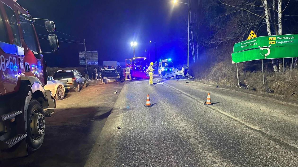 Nowa Ruda - wypadek przy rondzie