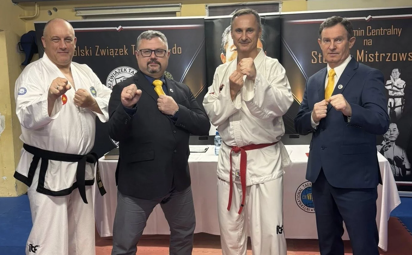 Nowa Ruda. Radny Konrad Kałwak zdobywa czarny pas I Dan w Taekwon-Do [zdjęcia]