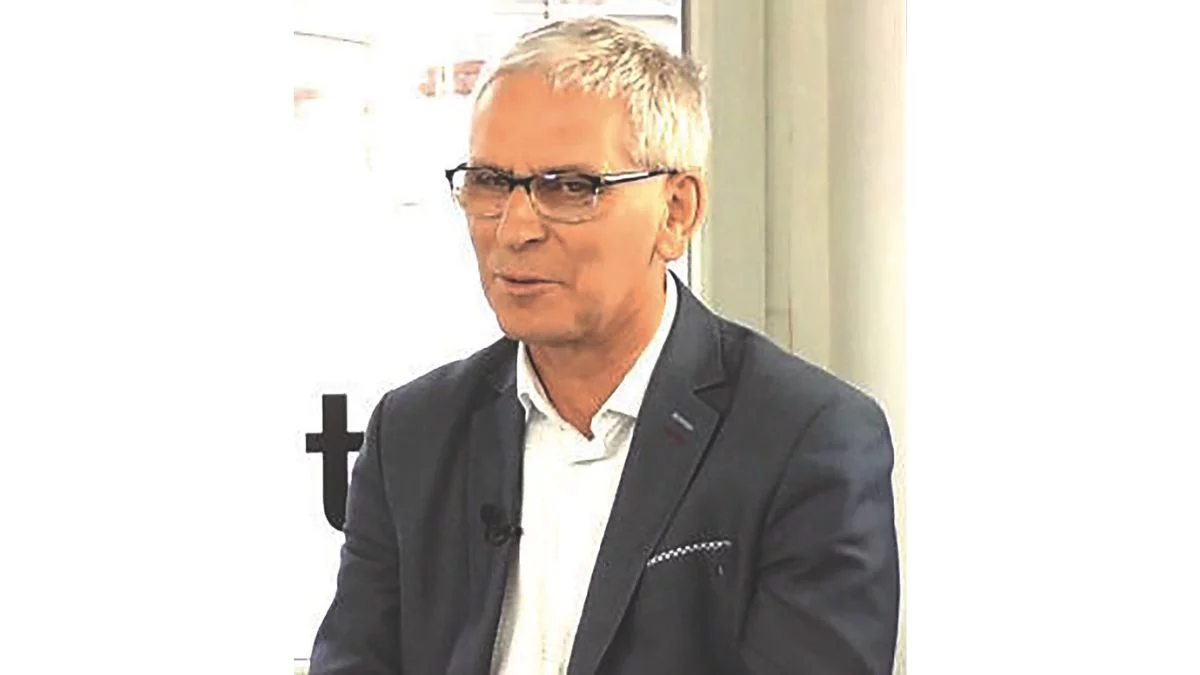 Międzylesie. Burmistrz Tomasz Korczak dostał podwyżkę. Pensja wzrosła do 20 320 zł, a wyrównanie obejmuje 8 miesięcy
