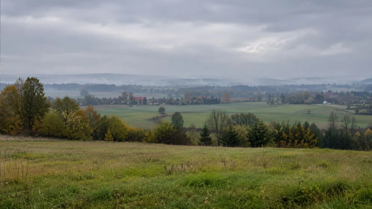 Pogoda Kłodzko 23.10.2026. Do 13 stopni, ale w części powiatu znacznie chłodniej. Czy będzie padać?